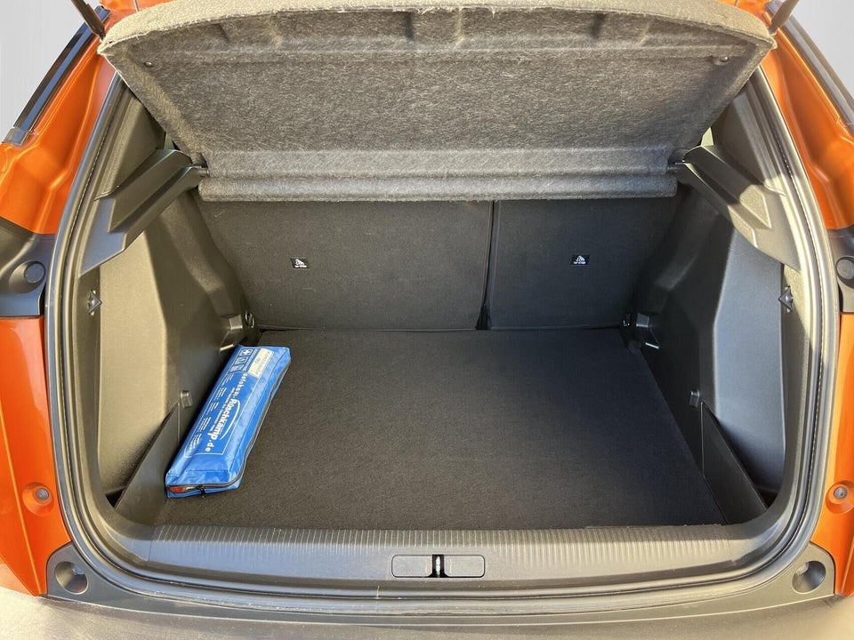 Peugeot e-2008 50 Active Pack 5d