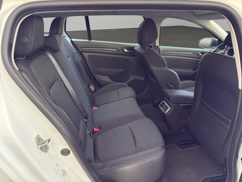 Renault Megane IV 1,3 TCe 140 Zen Sport Tourer 5d