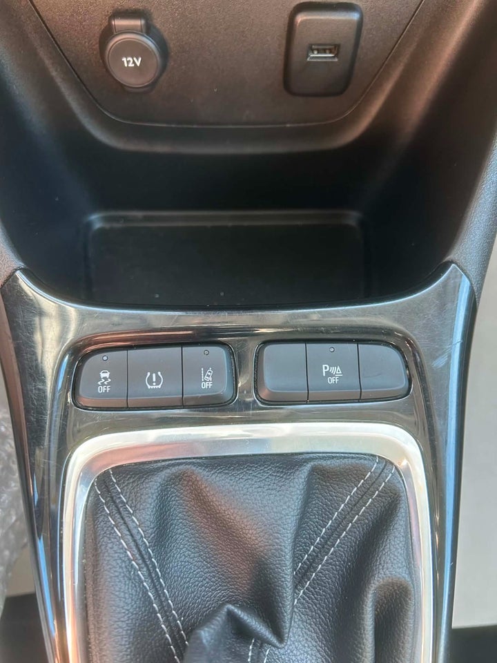 Opel Crossland X 1,2 Enjoy Special 5d