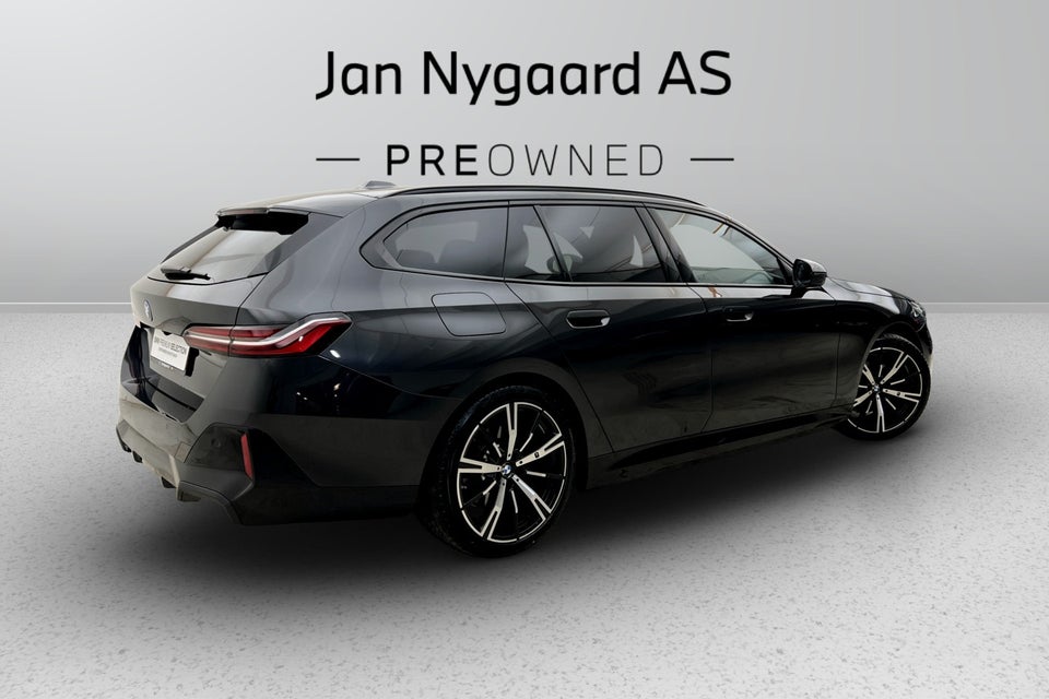 BMW i5 eDrive40 Touring Fully Charged 5d