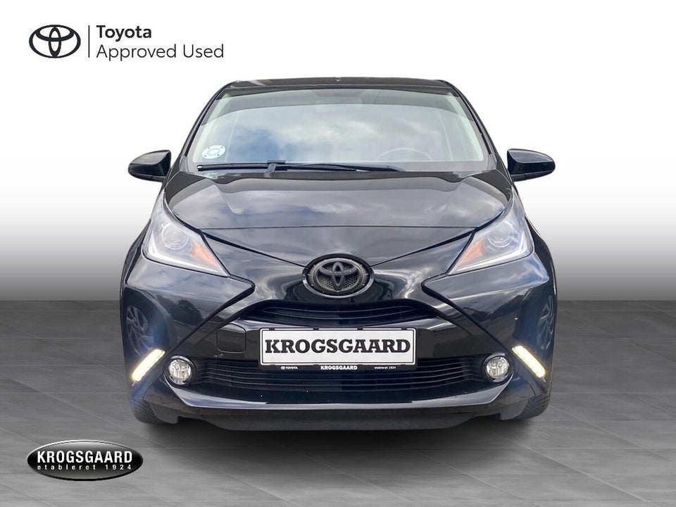 Toyota Aygo 1,0 VVT-i x-black 5d
