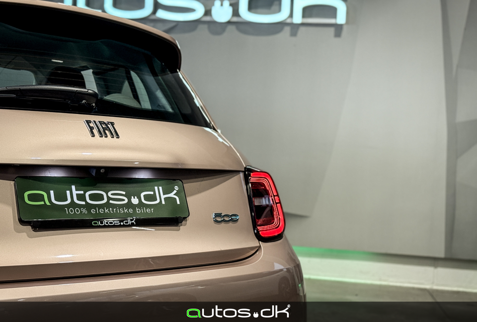 Fiat 500e 42 la Prima 3+1 4d