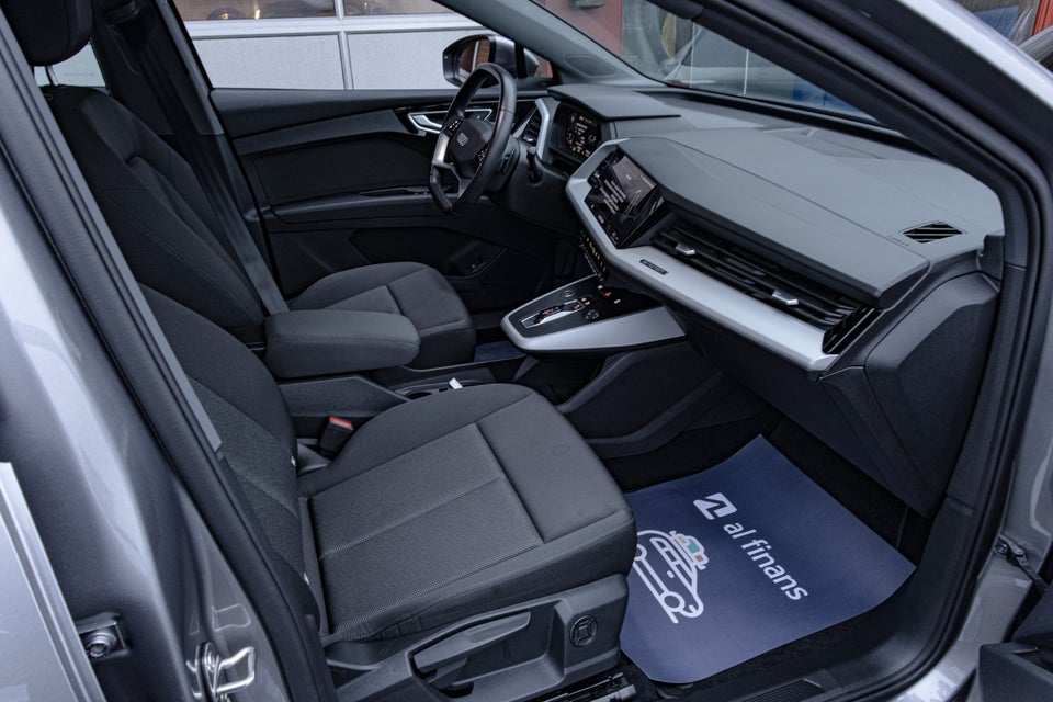 Audi Q4 e-tron 40 S-line Sportback 5d