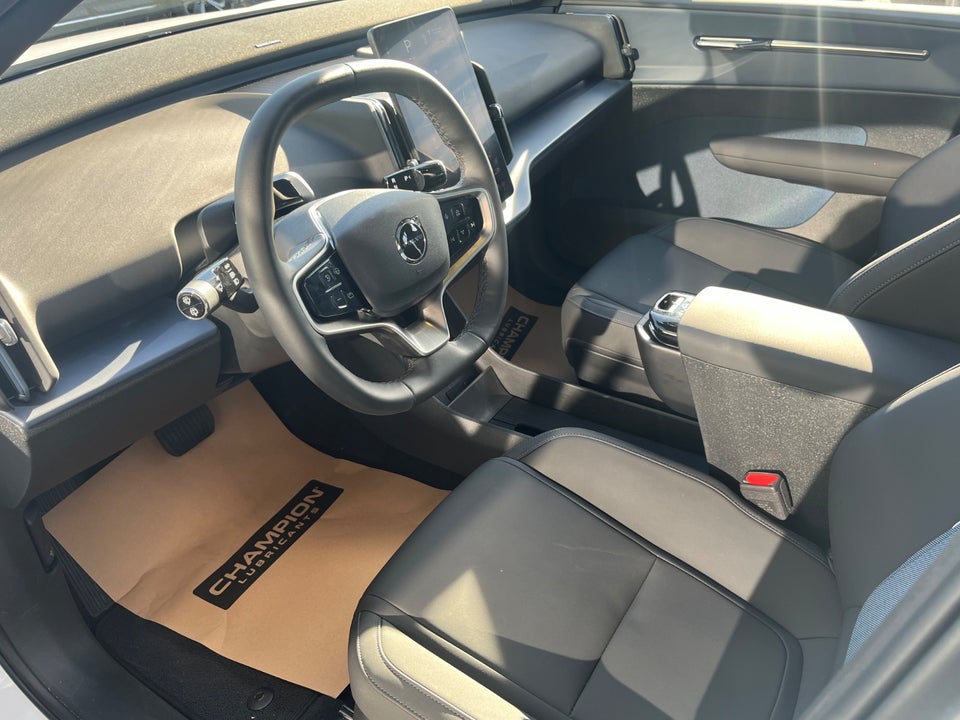 Volvo EX30 Twin Performance Ultra 5d