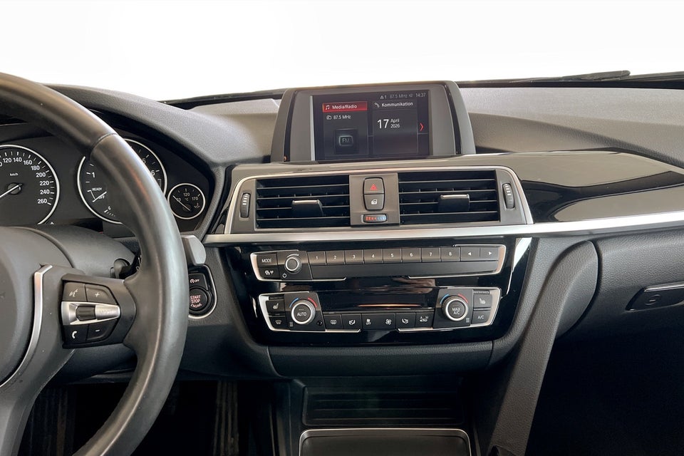 BMW 320i 2,0 Executive aut. 4d