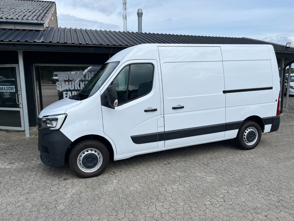 Renault Master IV T33 2,3 dCi 150 L2H2 Kassevogn