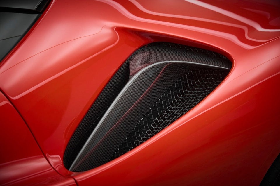 Ferrari SF90 Stradale 4,0 DCT 2d
