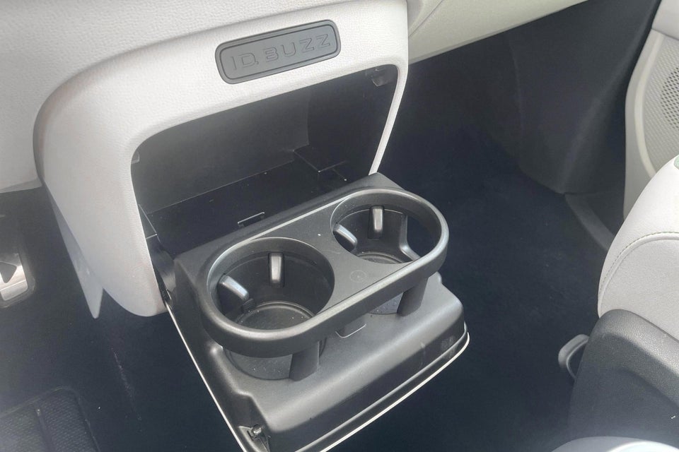 VW ID. Buzz 77 Pro SWB 5d