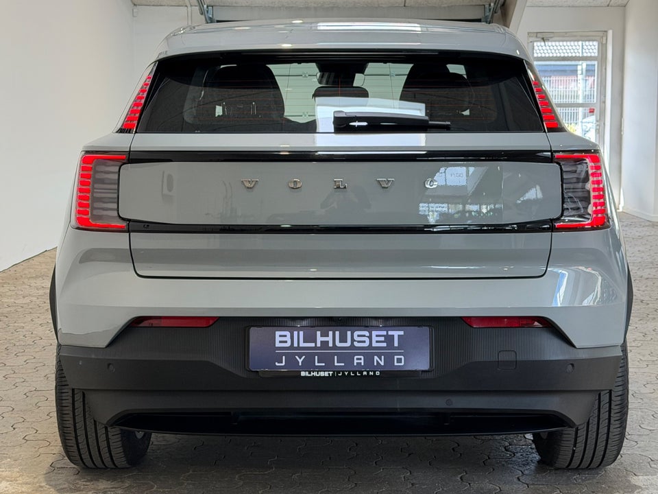 Volvo EX30 Extended Range Core 5d