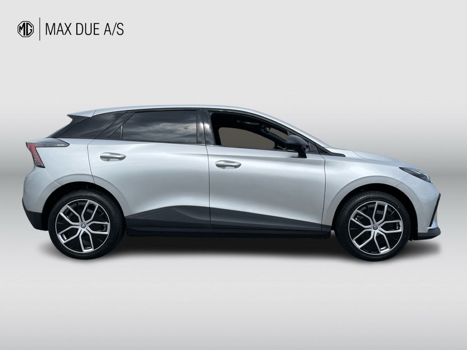 MG MG4 64 Luxury 5d