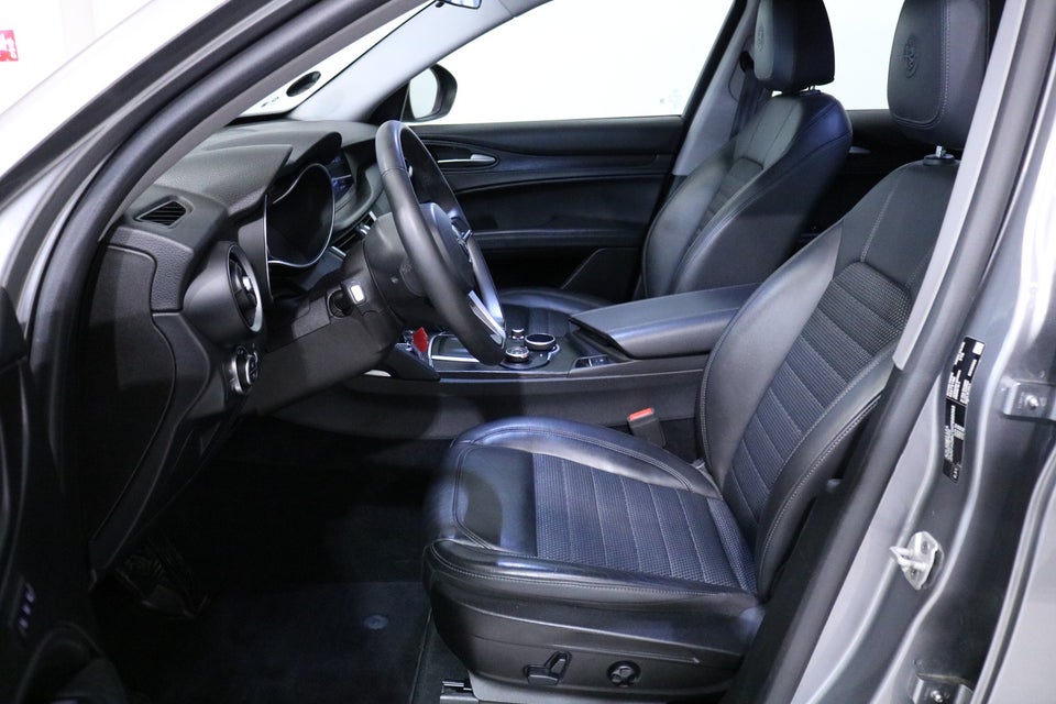 Alfa Romeo Stelvio 2,2 JTD 180 aut. 5d