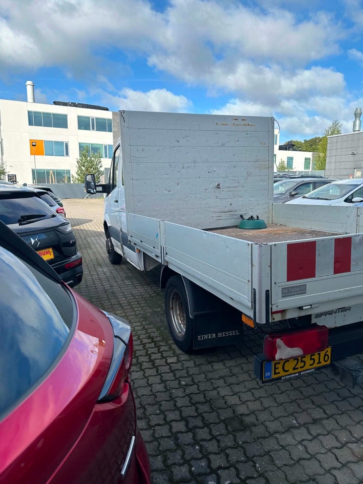 Mercedes Sprinter 516 2,2 CDi R2 Mandskabsvogn m/lad 4d