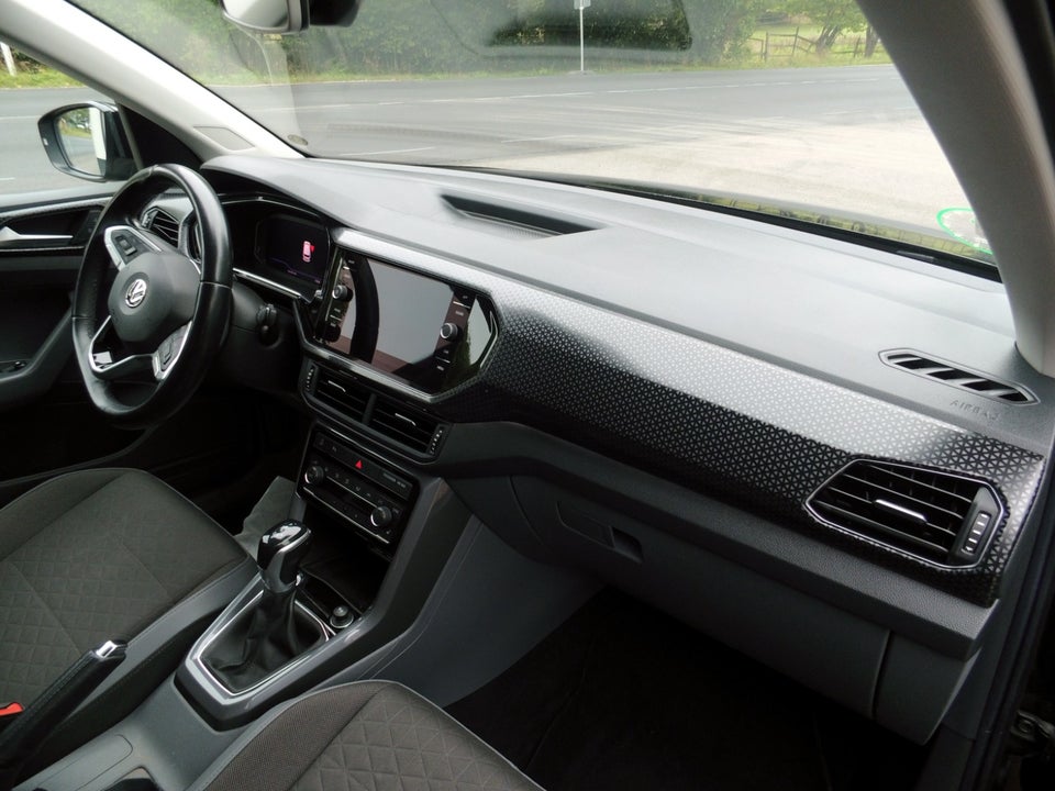 VW T-Cross 1,0 TSi 115 Life DSG 5d