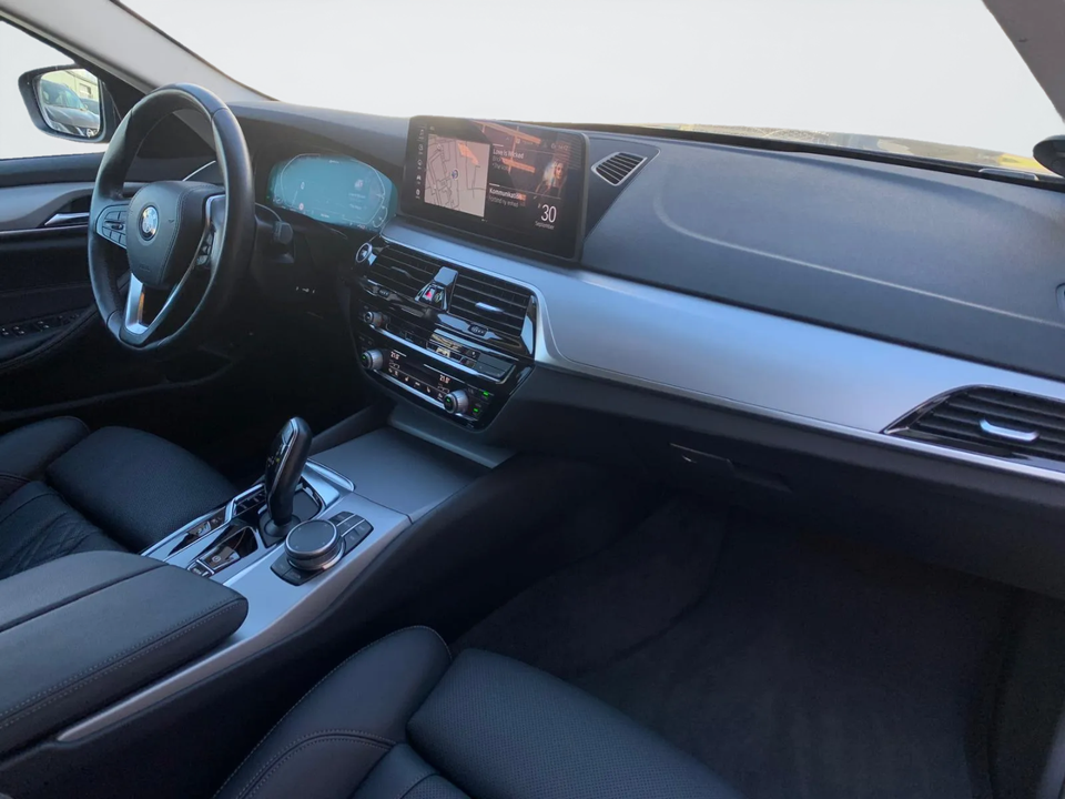 BMW 530e 2,0 Touring Sport Line aut. 5d