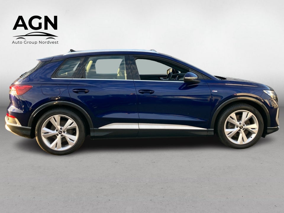 Audi Q4 e-tron 50 S-line quattro 5d