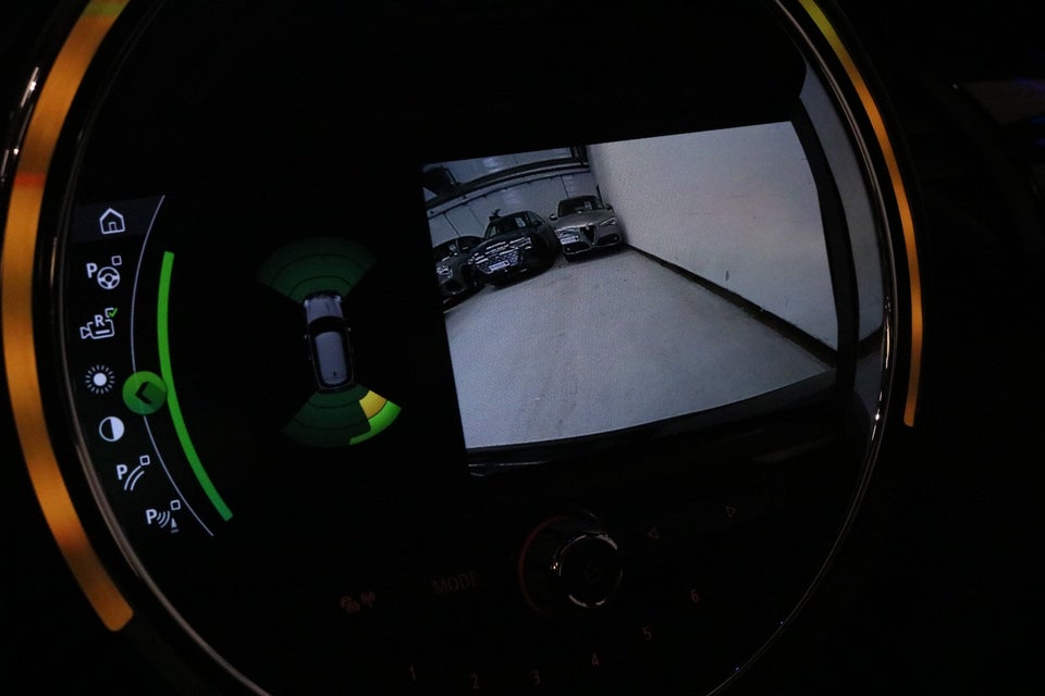 MINI Cooper SE Maximise 3d