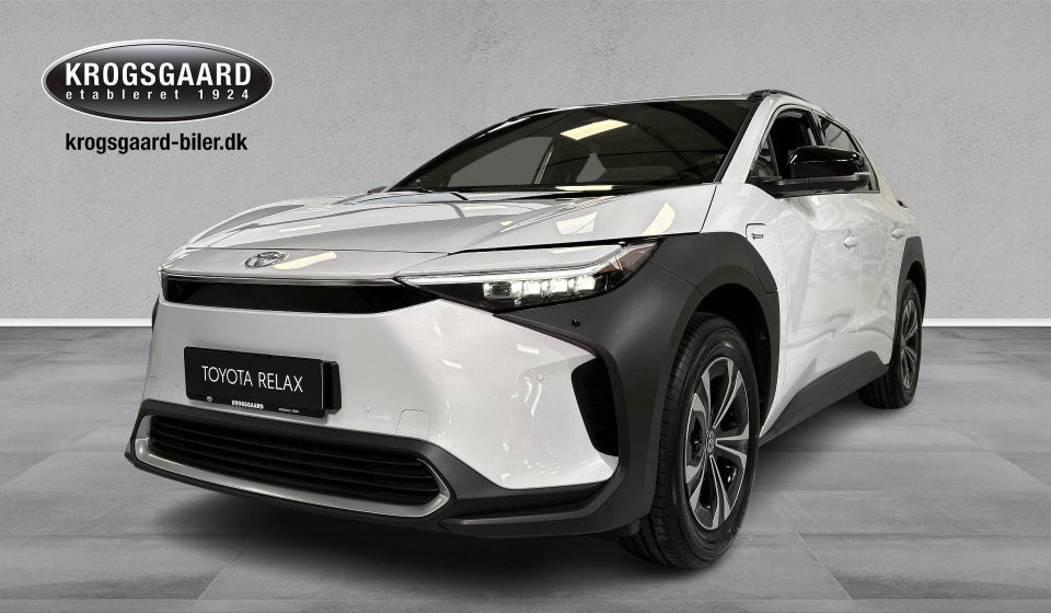 Toyota bZ4X Executive 5d