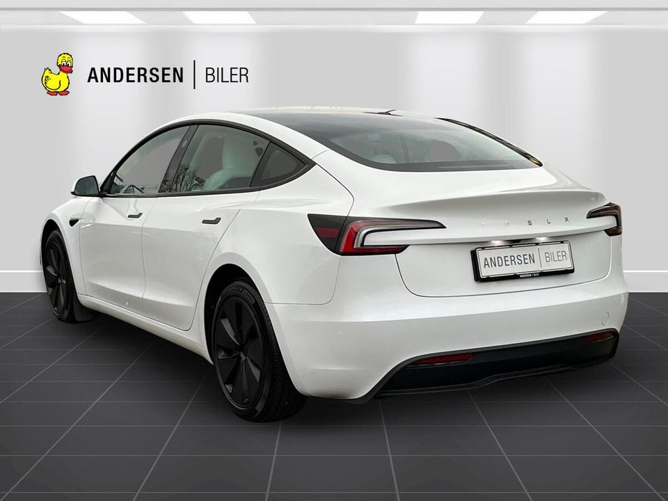 Tesla Model 3 RWD 4d