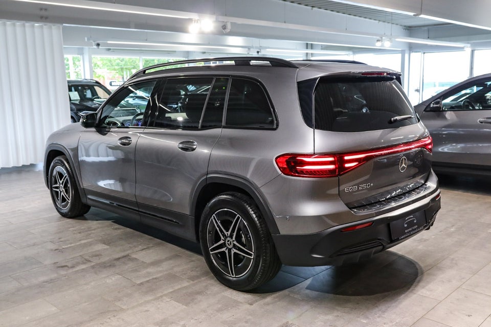 Mercedes EQB250+ AMG Advance 5d