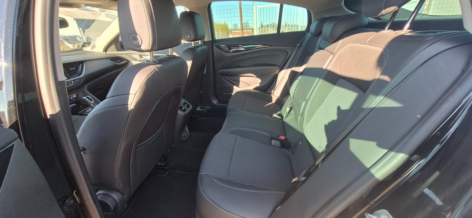 Opel Insignia 2,0 T 260 OPC Line Grand Sport aut. 4x4 5d