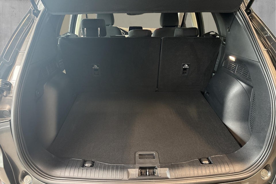 Ford Kuga 2,5 PHEV Titanium CVT 5d