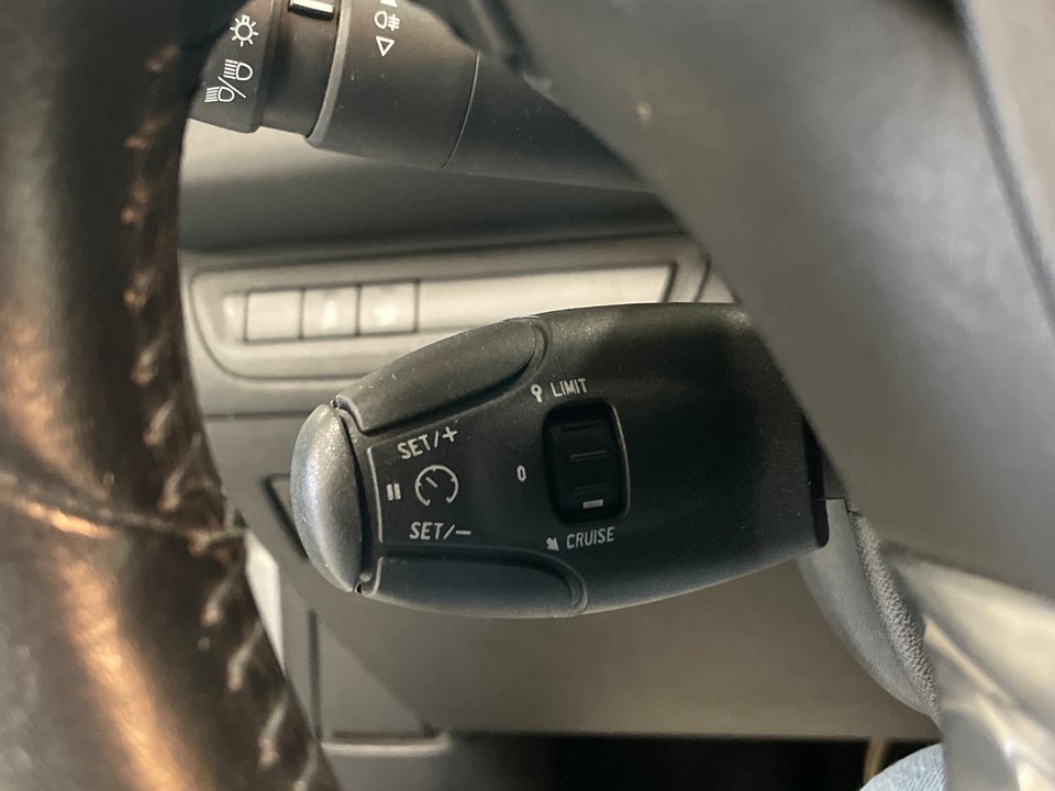 Peugeot 208 1,6 BlueHDi 100 Active 5d