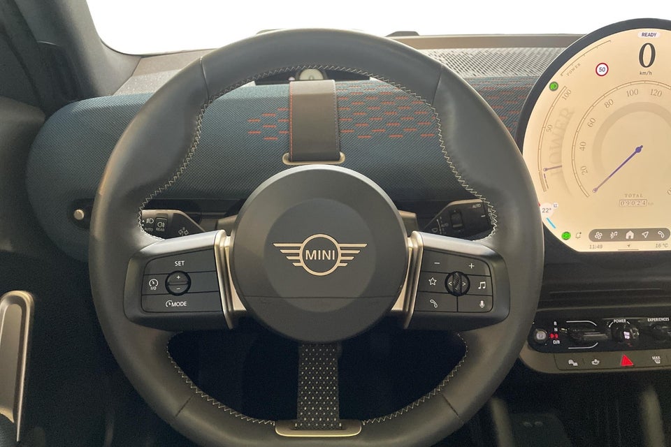 MINI Aceman E Favoured Trim M 5d