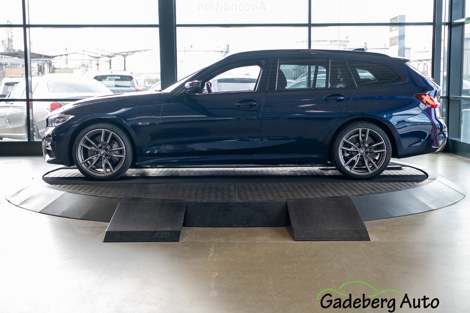 BMW 330e 2,0 Touring M-Sport aut. 5d