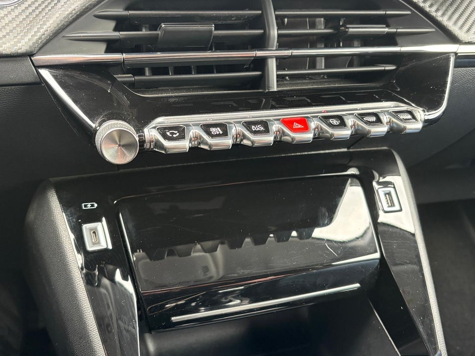 Peugeot 208 1,2 PureTech 100 Allure EAT8 5d