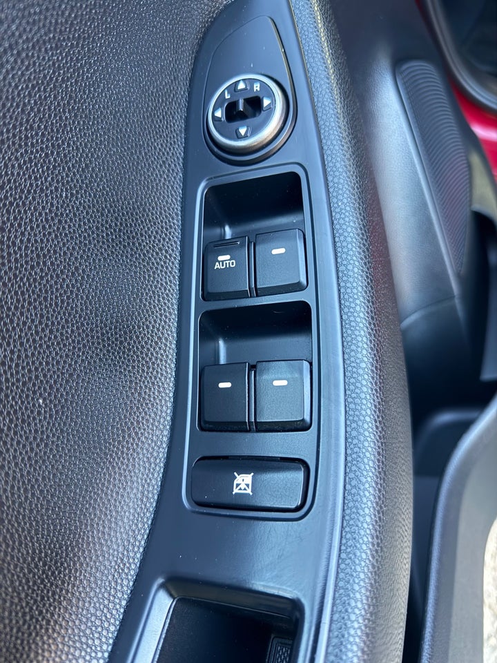 Hyundai i20 1,25 Vision+ 5d