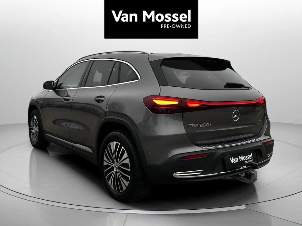 Mercedes EQA250+ Progressive Advance 5d