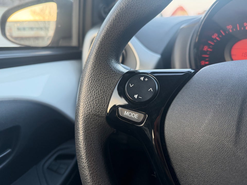 Citroën C1 1,2 PureTech Feel 5d