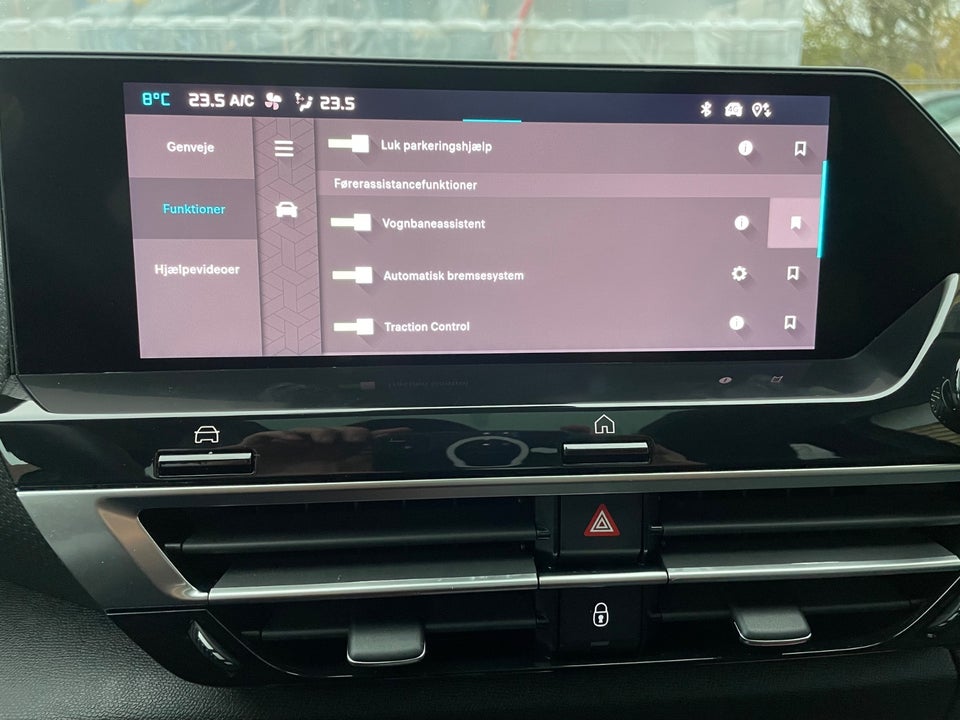 Citroën ë-C4 X 50 Palais Sky 4d