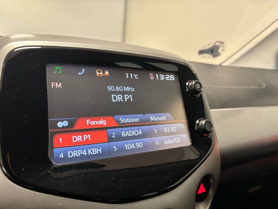 Toyota Aygo 1,0 VVT-i x-play x-touch 5d