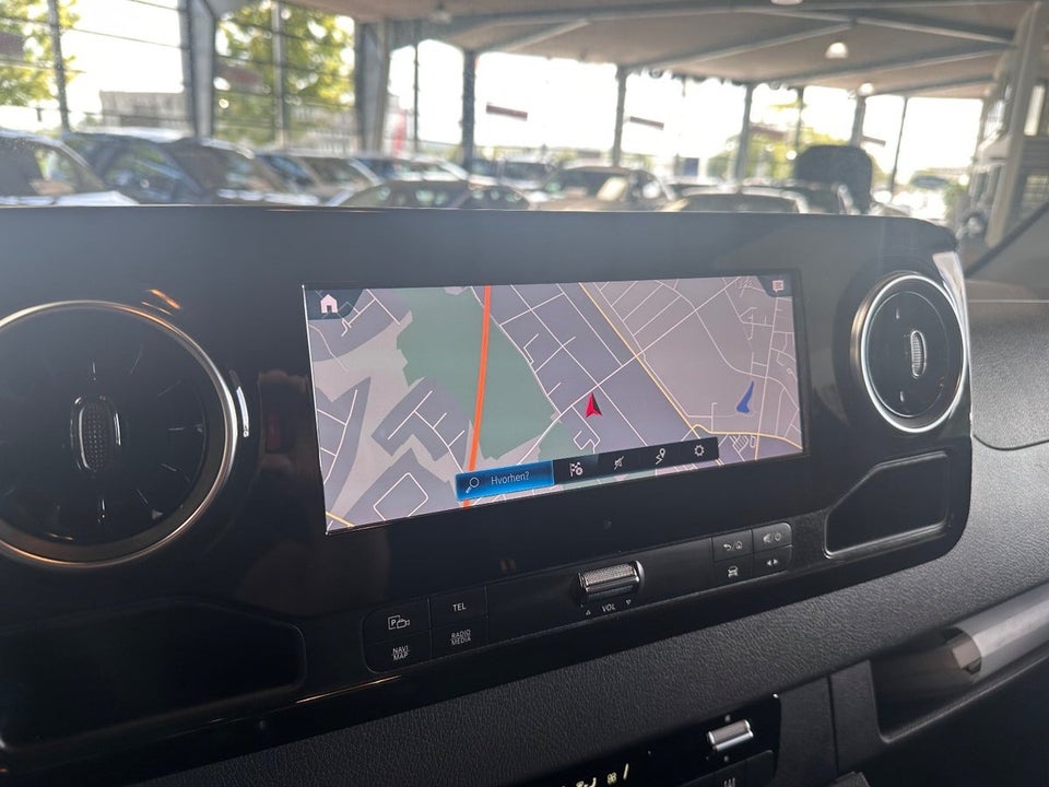 Mercedes Sprinter 319 3,0 CDi A2 Kassevogn RWD