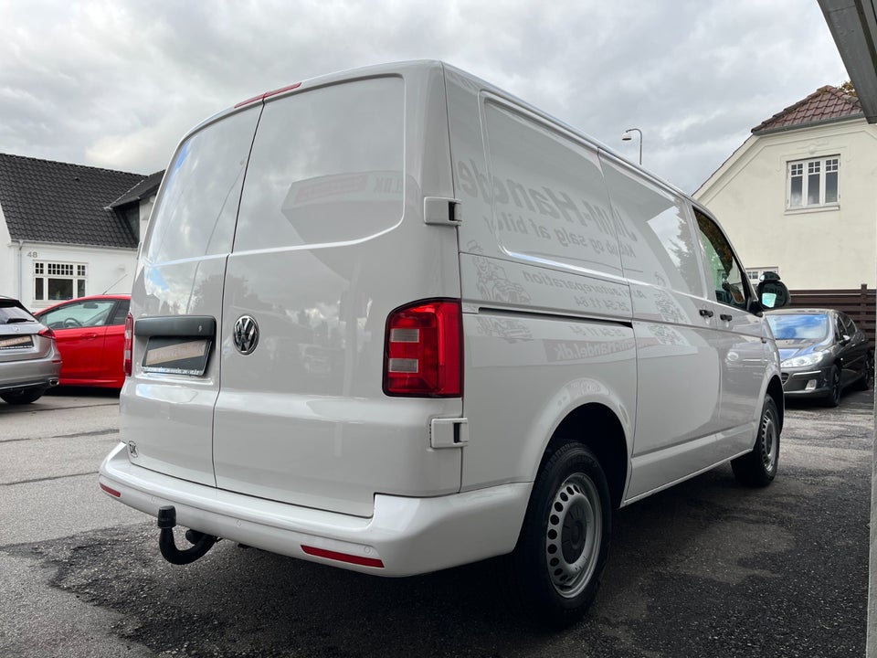 VW Transporter 2,0 TDi 150 Kassevogn DSG kort