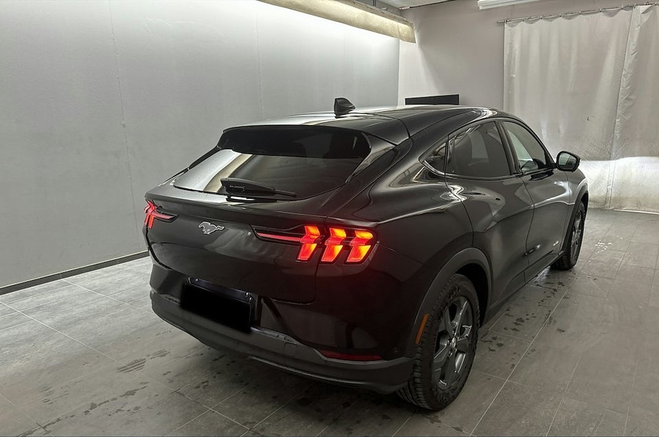 Ford Mustang Mach-E 75 Standard Range 5d