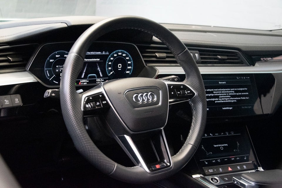 Audi e-tron 55 S-line quattro 5d