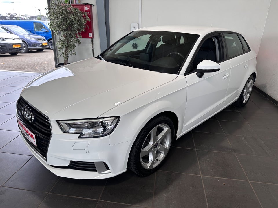 Audi A3 1,0 TFSi 116 Sport Sportback 5d