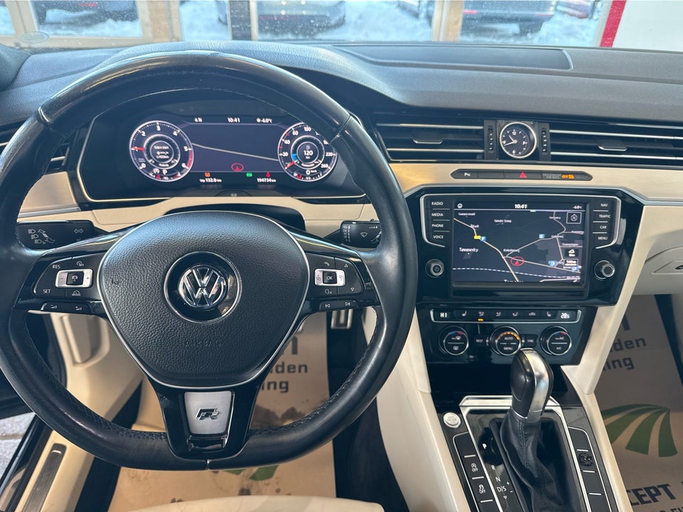 VW Passat 2,0 TDi 190 R-line Variant DSG 5d