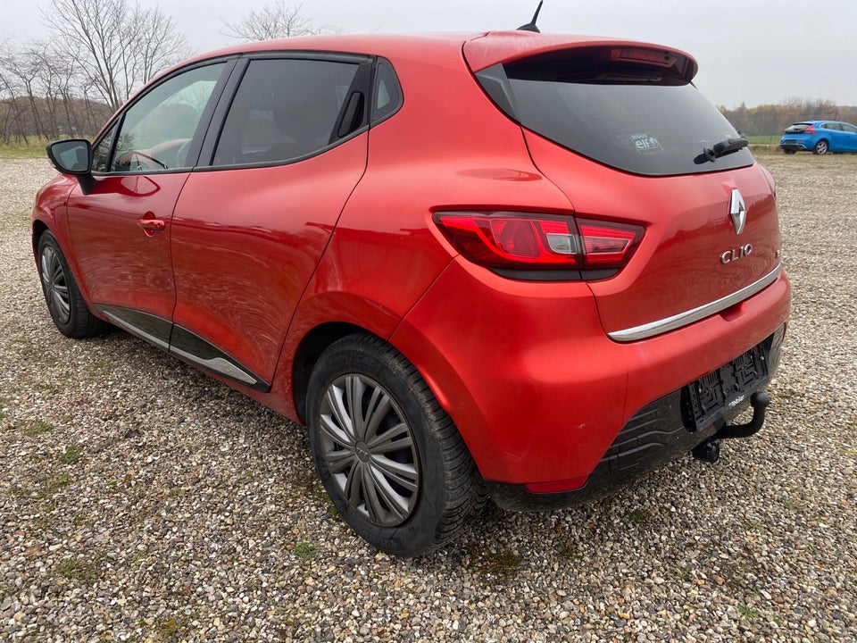 Renault Clio IV 0,9 TCe 90 Expression 5d