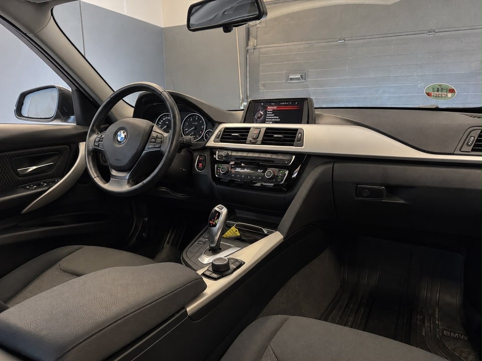 BMW 320d 2,0 Touring aut. 5d