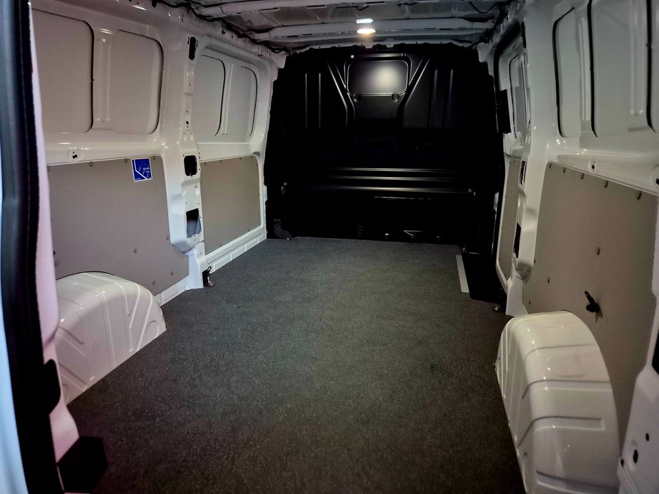 VW e-Transporter Comfort Kassevogn LWB