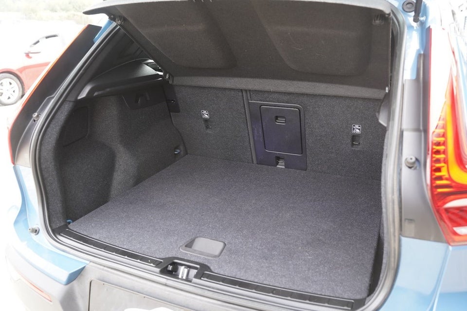 Volvo XC40 P6 ReCharge Core 5d