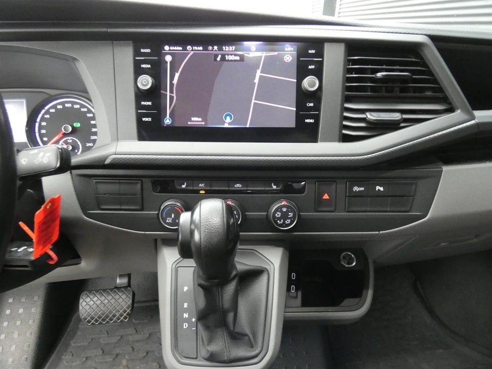 VW Transporter 2,0 TDi 150 Kassevogn DSG 4Motion kort