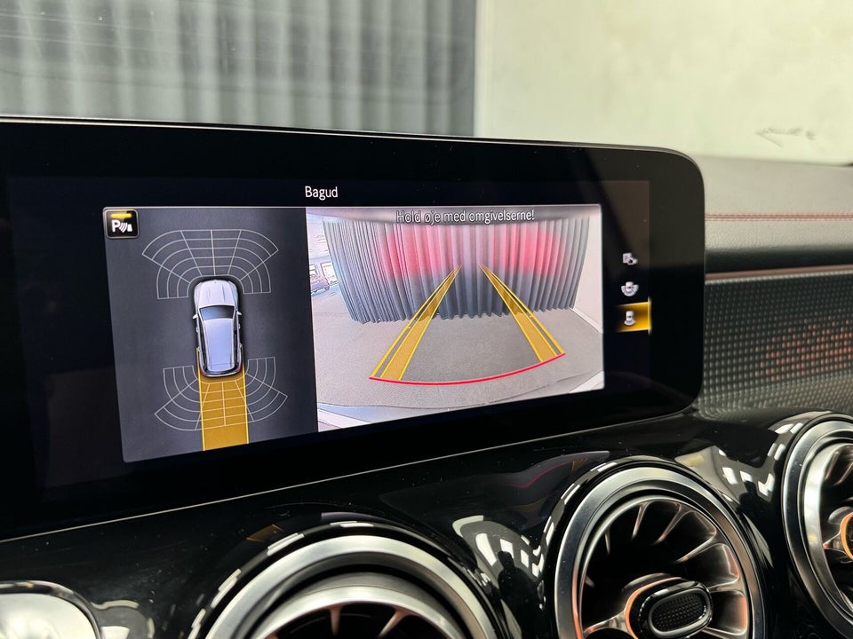 Mercedes EQB250 AMG Line 5d