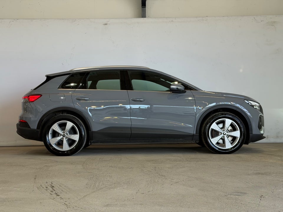 Audi Q4 e-tron 40 S-line 5d