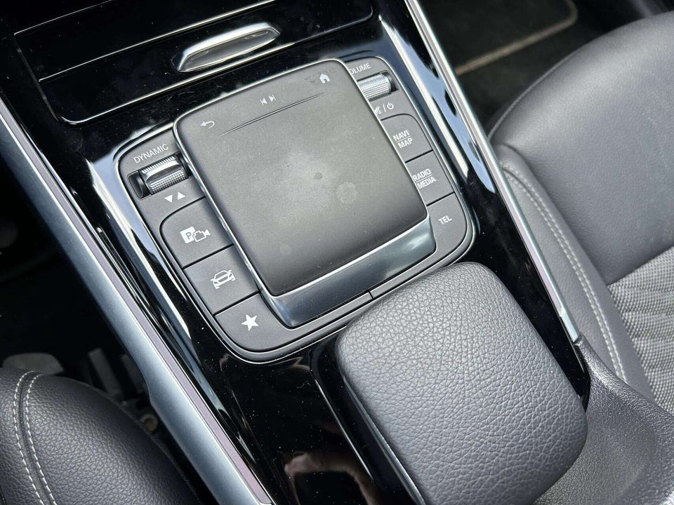Mercedes EQB300 Progressive 4Matic 5d