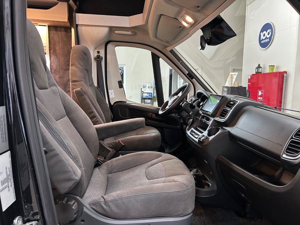 Hobby Optima De Luxe T75 HGE 2,2 aut. 2d