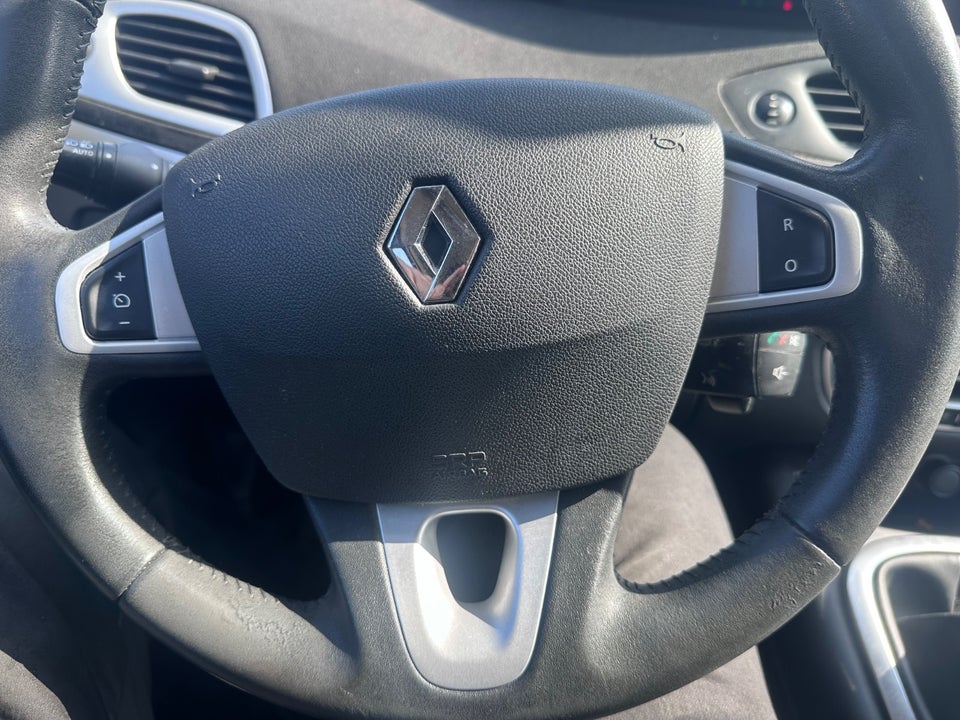 Renault Grand Scenic III 1,6 dCi 130 Dynamique 7prs 5d